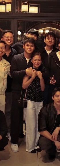 frvrsassy's tweet photo. di tan mawawala dustin 😭💛😩 https://t.co/VzPNzsLZnb