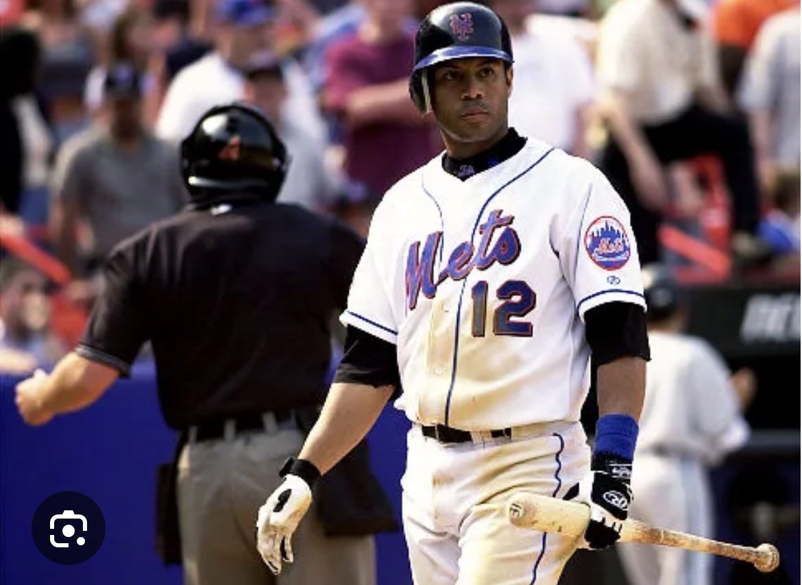 Ag_JordanSilver's tweet photo. @TheBaseballHut Hmmmm

Hideo nomo
Mo Vaughn 
Roberto Alomar
Rick cerone https://t.co/i7ZUfaaV8A