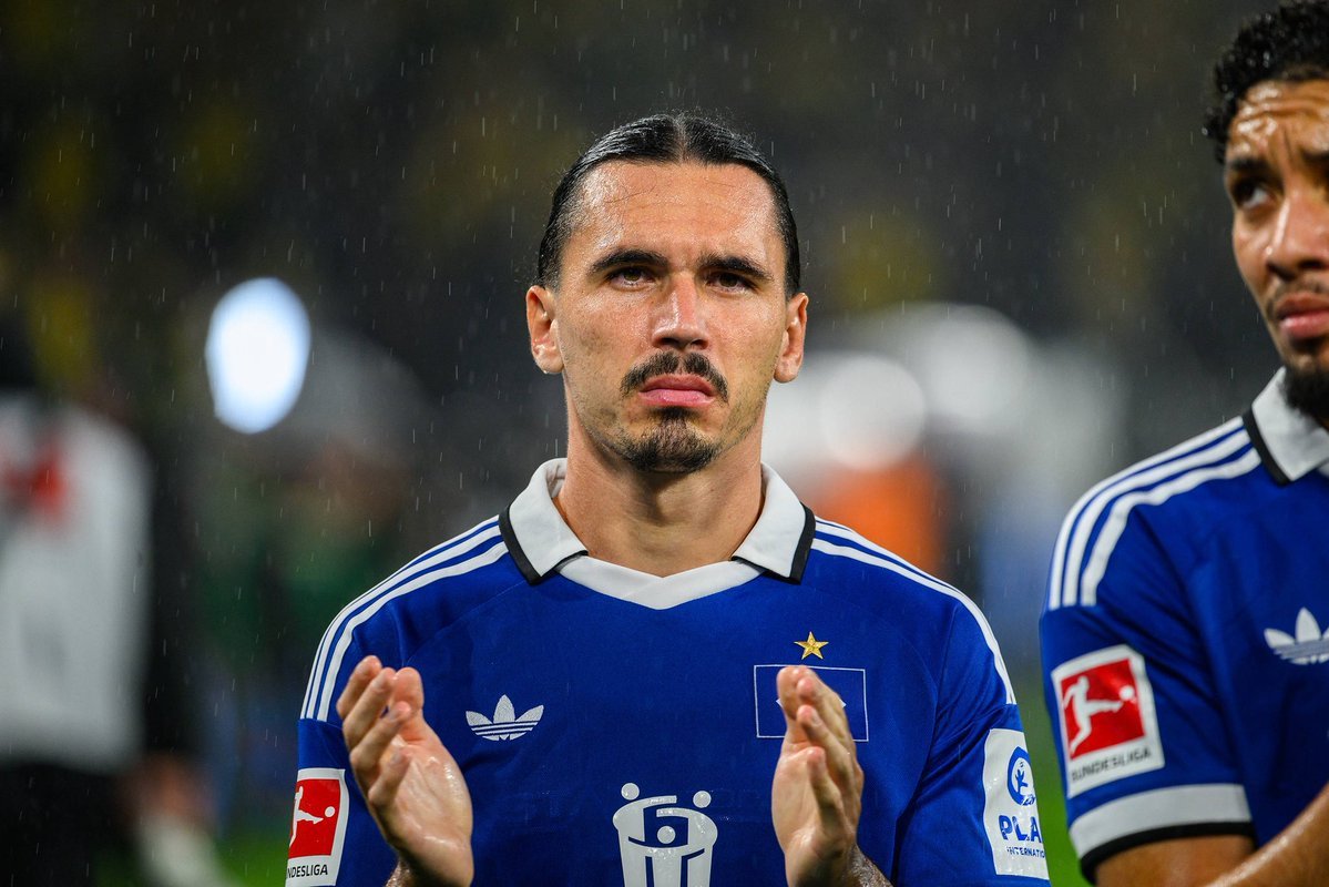 Chris_watson2's tweet photo. As it stands: Rayan Philippe is on the verge of leaving #Hamburger SV on loan.

Decision expected today. 

Several enquiries from clubs in Germany and abroad.

[@Plettigoal]

#Transfers #BreakingNews https://t.co/82gxChs8LL
