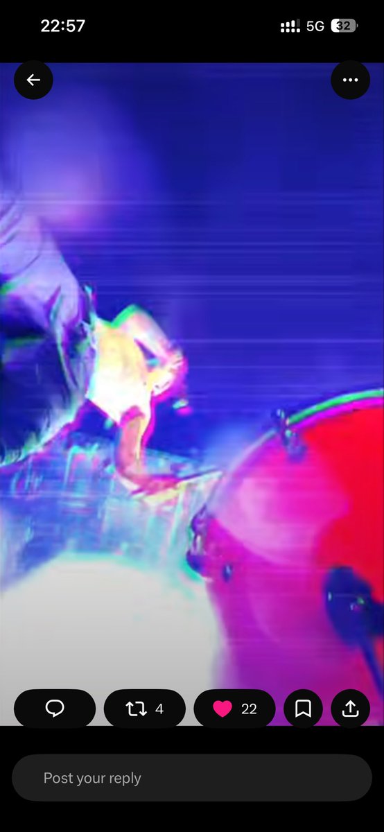 arsy_dutchie's tweet photo. @DarkLittleLoueh Thank you soo much for streaming! It looks so cool. 😂🫡❤️‍🩹 https://t.co/KdAZrK2nV6