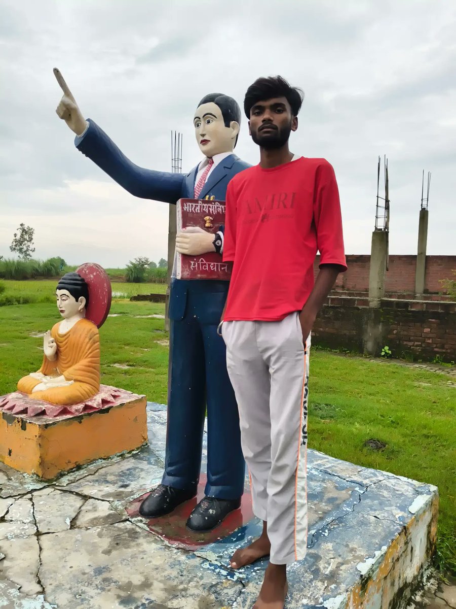 ElfKnight33's tweet photo. युवा शक्ति जिंदाबाद, अंबेडकर पार्क दुर्जनपुर। https://t.co/GEFZDsBghe