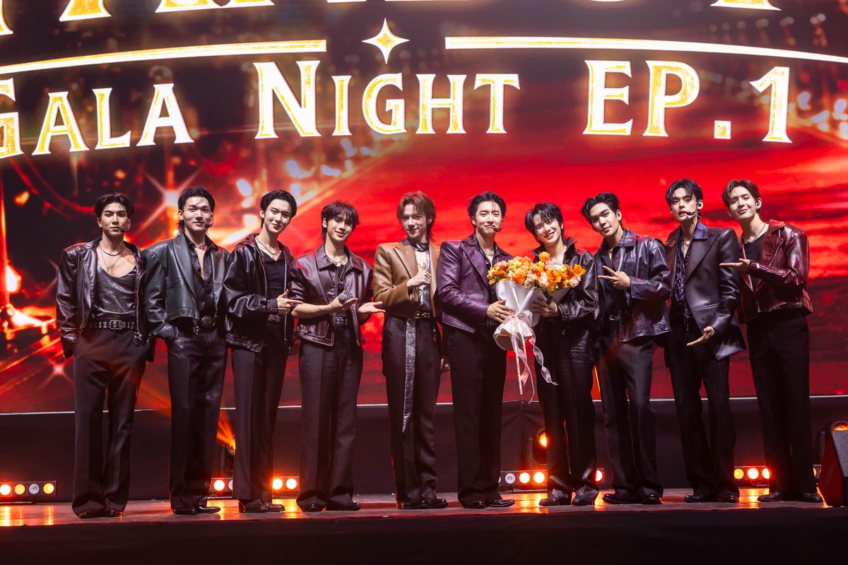 ANiceEnt's tweet photo. ‘อู่อู๋ - เซฟ – เจมส์ - ริวจิน - แพทจิ’ ปลื้มฟีดแบคดี ส่งซีรีส์ ‘MR.FANBOY รักสุดใจนายแฟนบอย’ ลงจอครั้งแรก โดนเส้นตั้งแต่ EP 1 พร้อมความแรงอันดับ 1 เทรนด์ X

#รักสุดใจนายแฟนบอยSeries
#MrFanboySeries
#MandeeWork
#AuauSave #auautnp #savewrg
#ryujinpatji #rryjinnn #chira_patt
#JamesSu

🔗https://t.co/lWfKY1PWXH
