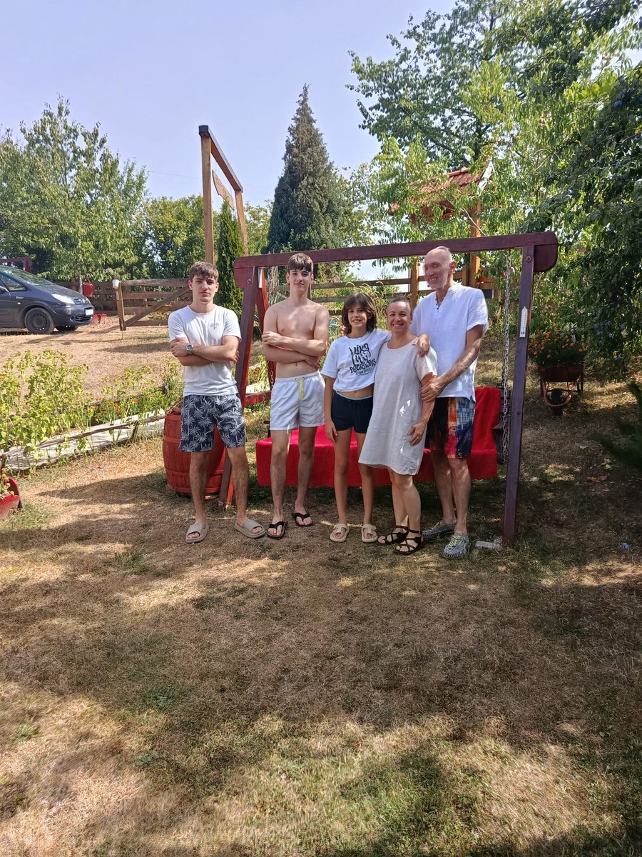 prenocistelelic's tweet photo. Наши драги гости из Београда, Србија ☺️🇷🇸
Our dear guests from Belgrade, Serbia
#prenocistelelic #seoskiturizamsrbije #seoskiturizam #selo #selolelic #lelic #valjevo #srbija #serbia #visitserbia #obidjisrbiju #posetisrbiju #povlen #gradac https://t.co/5U0tcEMsoj