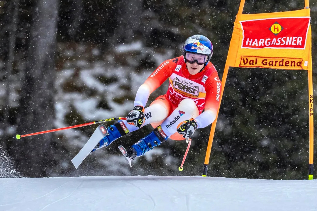 neveitalia's tweet photo. #SciAlpino Per Odermatt c'è ancora la possibilità di volare in Cile tra sette giorni: l'indiscrezione del "Blick" #fisski #AlpineSkiing #31Agosto #scialpino https://t.co/UGABXTBD3y https://t.co/yEO9GlB8Kt