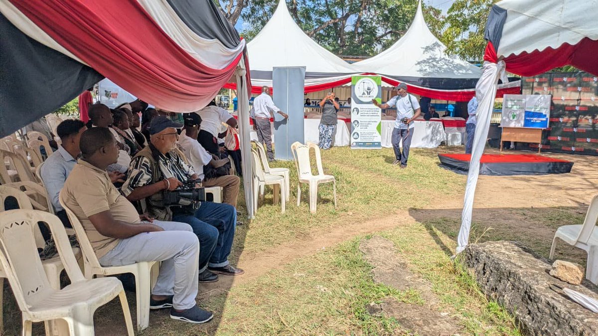 AtienoRoselie's tweet photo. Today's Launching of the Haki Kwa Wote Campaign, a call for truth, justice, accountability and protections of families and people affected by the enforced disappearances in Kenya.#social_wg
#KNCHR
#IPOA
#Hakikwawote
#EndEnforcedDisappearrancesKe https://t.co/JAPeWh7Na0