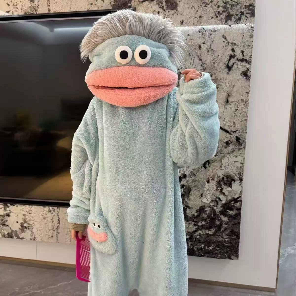MingWren58185's tweet photo. Monster mode: ON  Soft fleece onesie with funny long-hair monster design – ultra-cozy for kids &amp; adults. Perfect for lounging or sleepovers! $19.99
https://t.co/dGMZNhYIu6
#FleeceOnesie #MonsterPajamas #CozyOnesie #KidsPajamas #AdultOnesie #FunnySleepwear https://t.co/Jy6KoUNUJv