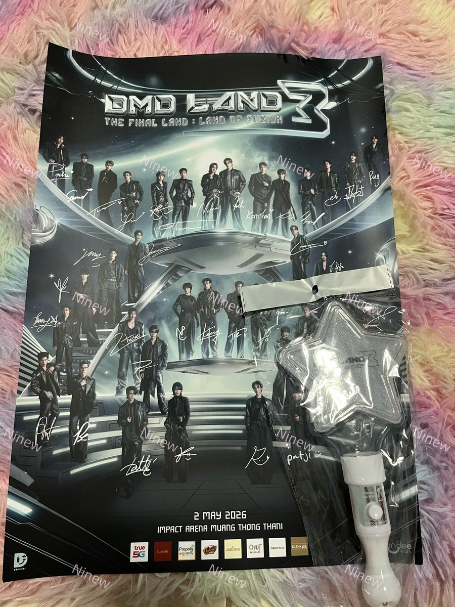 N_ninewNtc's tweet photo. Wts / ปล่อยโปสเตอร์/แท่งไฟ
~โปส 300 ฿ 📮ส่ง 50 ฿ (มีกระบอกให้)
~แท่งไฟ 100 📮ส่ง 50 ฿
💬สนใจ DM เค้าได้เลยน๊าา
#ตลาดนัดdmd #ตลาดนัดดูมันดิ
#LandOfFusionMerch
#DMDCharactersMerch https://t.co/vtnqVgJt8a