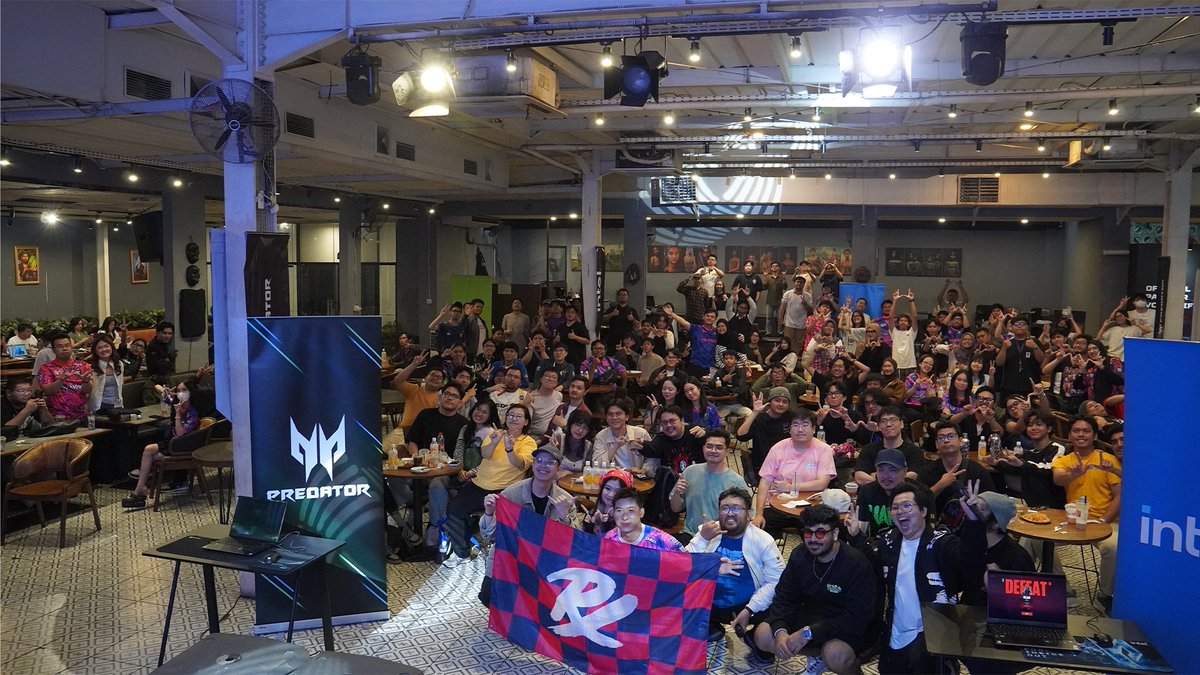 pprxteam's tweet photo. Jakarta always shows up 🗣️ 

Thank you to everyone who came down for our Watch Party! Shoutout to ACER Predator Gaming Indonesia and Cosmonauts for hosting with us 🫶 https://t.co/b3NBfUwB3g