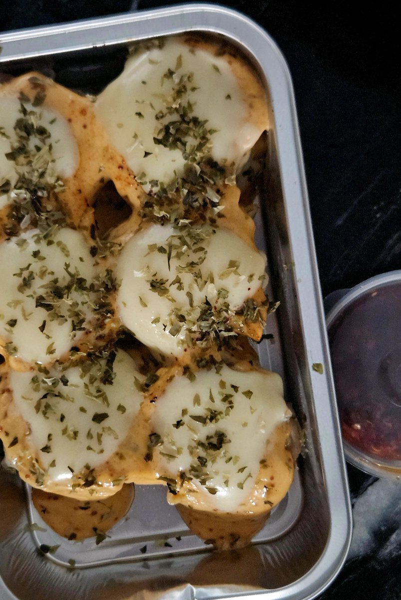 51O89's tweet photo. Help RT guys? makasih 𖹭.
Hallo guys, siapa mau beli dimsum dagangan aku? Start pengiriman hari jumat sama sabtu ya! Close po hari rabu. Jabodetabekndung bisa mateng, sisanya bisa kirim ke luar daerah tapi frozen :] Pengiriman pake paxel ya! Belum pajang di oren soalnya </3 https://t.co/FytS5SC8RI