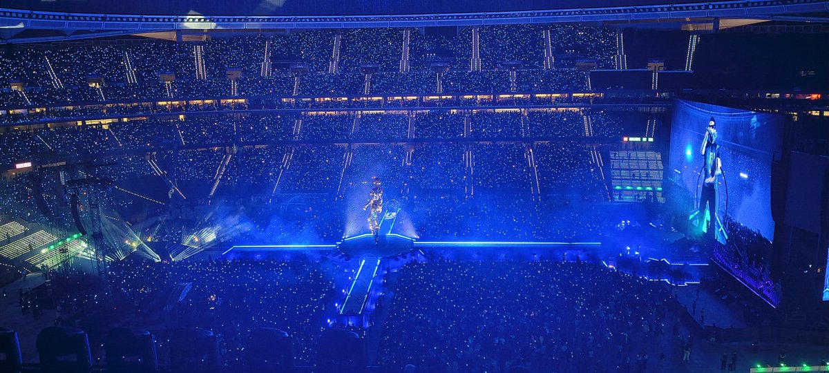 f1c5c0899's tweet photo. @theweeknd #AfterHoursTillDown #TheWeekndMadrid2026
Espectacular concierto ayer 30 de agosto de 2026 en Madrid https://t.co/Ieo9cr9EnC