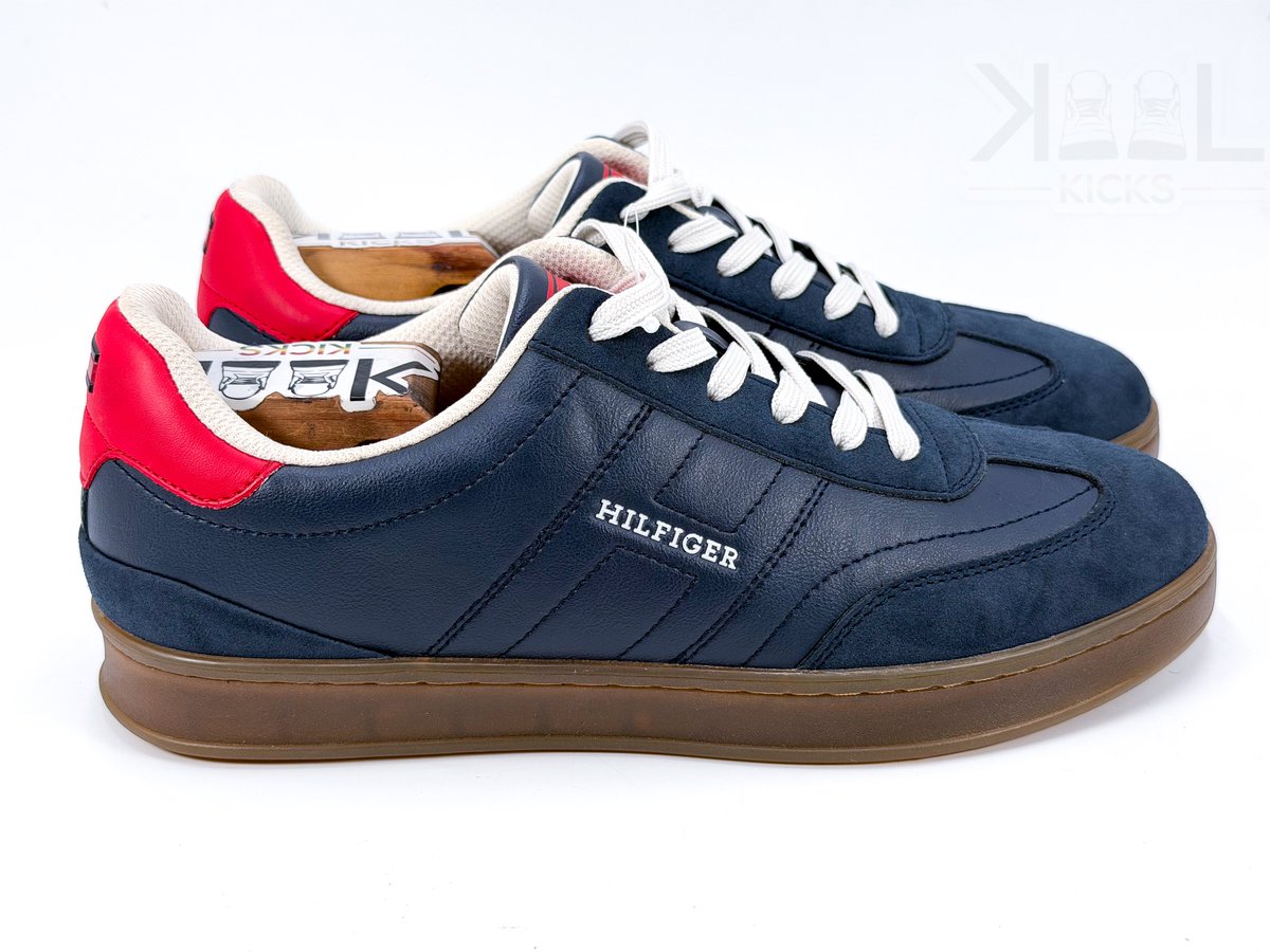 KuuLKicks_GH's tweet photo. Tommy Hilfiger Lasen Sneaker

📌 Condition: New (No Box)

👟 Size: US 8 .5-  UK 8 -  EU 41.5

🏷️ Price: 450 GH¢ 

📱 Call or WhatsApp: 0530511705

#thrift #thrifted  #Accrastyle #thriftedkicks #GHthrift https://t.co/Qh2GNUzhGR
