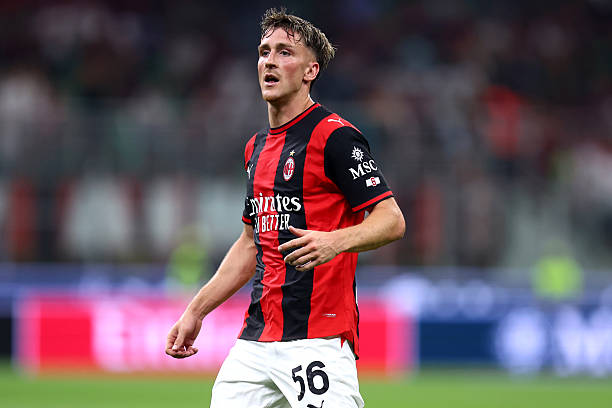 MilanPosts's tweet photo. 📰 @FabrizioRomano - @MatteMoretto: Saelemaekers is not leaving AC Milan despite recent rumours. Amorim and the club believe strongly in him and unanimously want him to stay. https://t.co/cgkZ6CN8iG