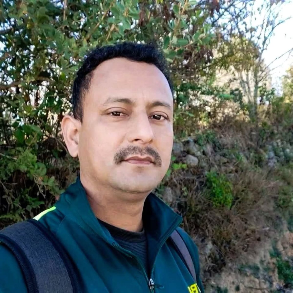 SevilayBitkin's tweet photo. छोटे भाई योगेश चंन्द जी को जन्मदिन की हार्दिक बधाई एवं शुभकामनाएं। https://t.co/IuNXCpr5fE