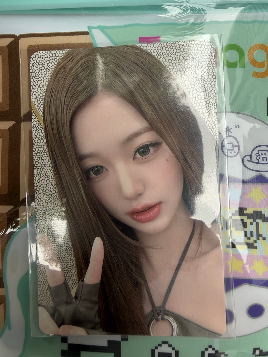 andenden_R's tweet photo. IVE 0831会場限定トレカ交換

【譲】ウォニョン

【求】レイ

オフイベ会場手渡しor郵送希望

お心あたりの方よろしくお願いします！ https://t.co/8HBK4mpbfG