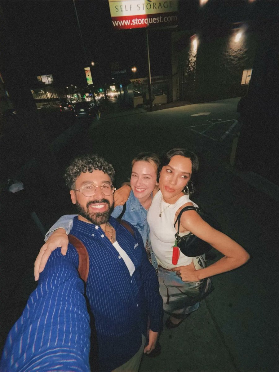 xwonderfullarry's tweet photo. Foto recente da Lili Reinhart https://t.co/SmL1zUhFC3