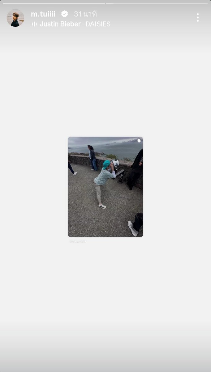 reeeye__'s tweet photo. รูปนี้นอกจากโดนเส้นไลยูแล้ว น่าจะโดนเส้นไลแคนด้วย55555555

#hongshihoshi 
#TuiChayatorn https://t.co/vLQ70LJ7uP