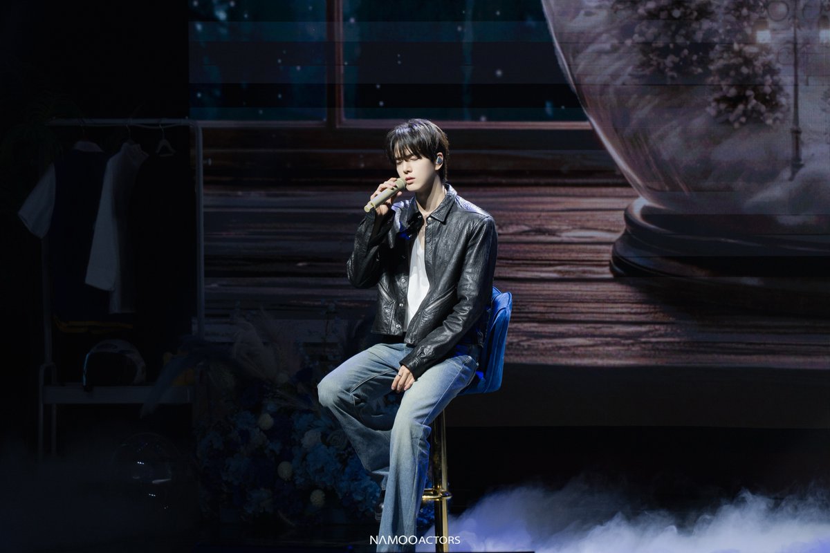NAMOOACTORS2004's tweet photo. [#NEWS] 더보이즈 영훈, 첫 단독 팬미팅 성료…"팬들 사랑에 보답할 가수이자 배우 될 것"
▶ https://t.co/tLW5ST71XF

#영훈 #0_Flow_To_You #YOUNGHOON https://t.co/7kqkyhrQfn