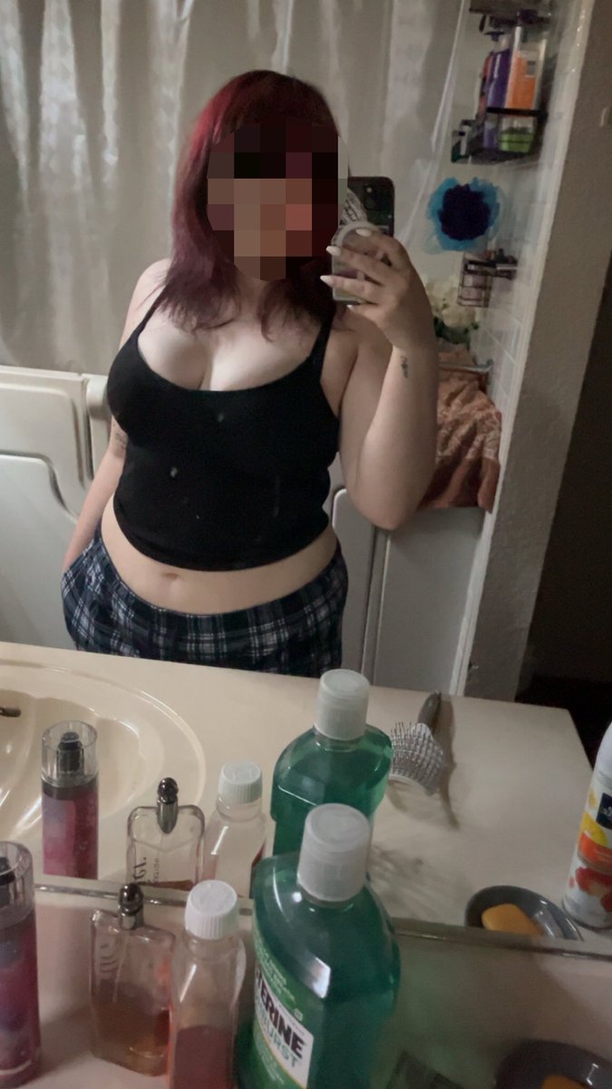 urfausttt's tweet photo. Intro!  :3
18
Bisexual 🤲🏻 (send boobies) 
I love all thing alternative🦇
Puppy girlll 🐾
Faceless acc 🪽
#nsfwtwt #edtwt #shedtwt 
.
.
. https://t.co/ij3q2D1XvN