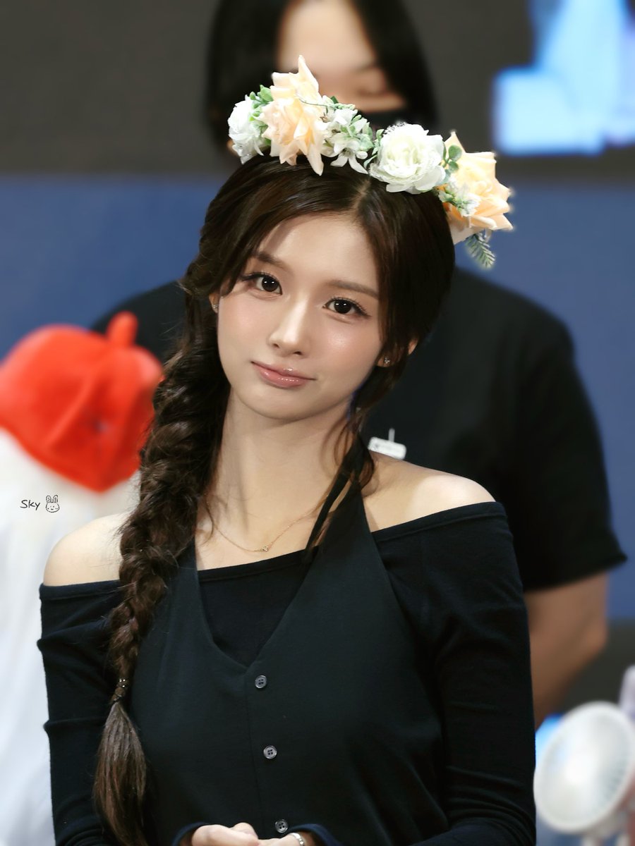 Sullyoon_Sky's tweet photo. 260830 💐

#엔믹스 #설윤 #NMIXX #SULLYOON https://t.co/9gEo8euUzl