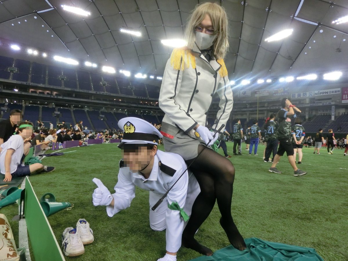 shigeru_testac's tweet photo. 【コスプレ】#最近繋がった人は知らないコスプレ
前SNSの頃の相当古いものも含めて。
撮影会でガチ写真を撮るというよりも、キャラに合った場所でキャラに合った事をやったり、レアな機会にコスすることを重視してます。

次回はウマ娘ルーラーシップのコスプレをしながらアナログゲームを遊ぶ予定。 https://t.co/O9wzpujcps