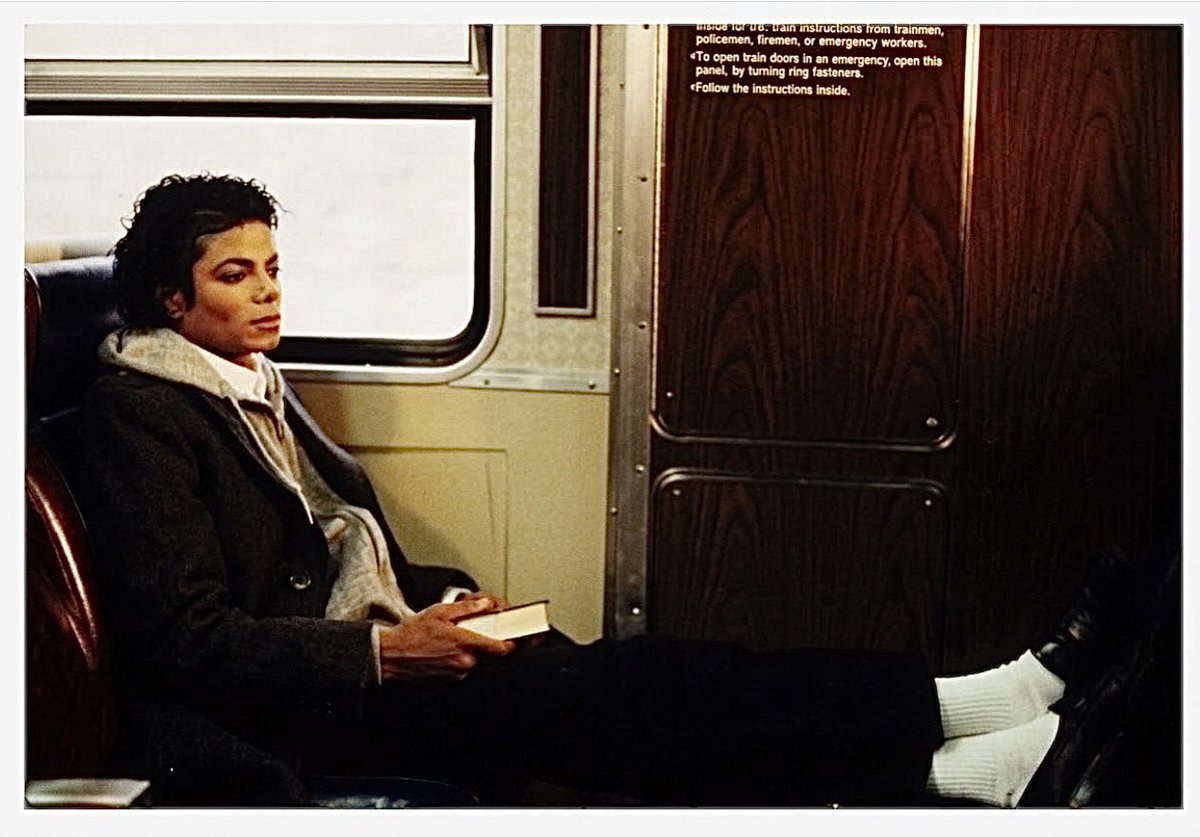 SashaJanabimj90's tweet photo. Our angel Mike on the set of “BAD”❣️
Credit: retro|spective magazine
#MJ #MichaelJackson #Bad #Kingofmusic https://t.co/5dRsdQELN9