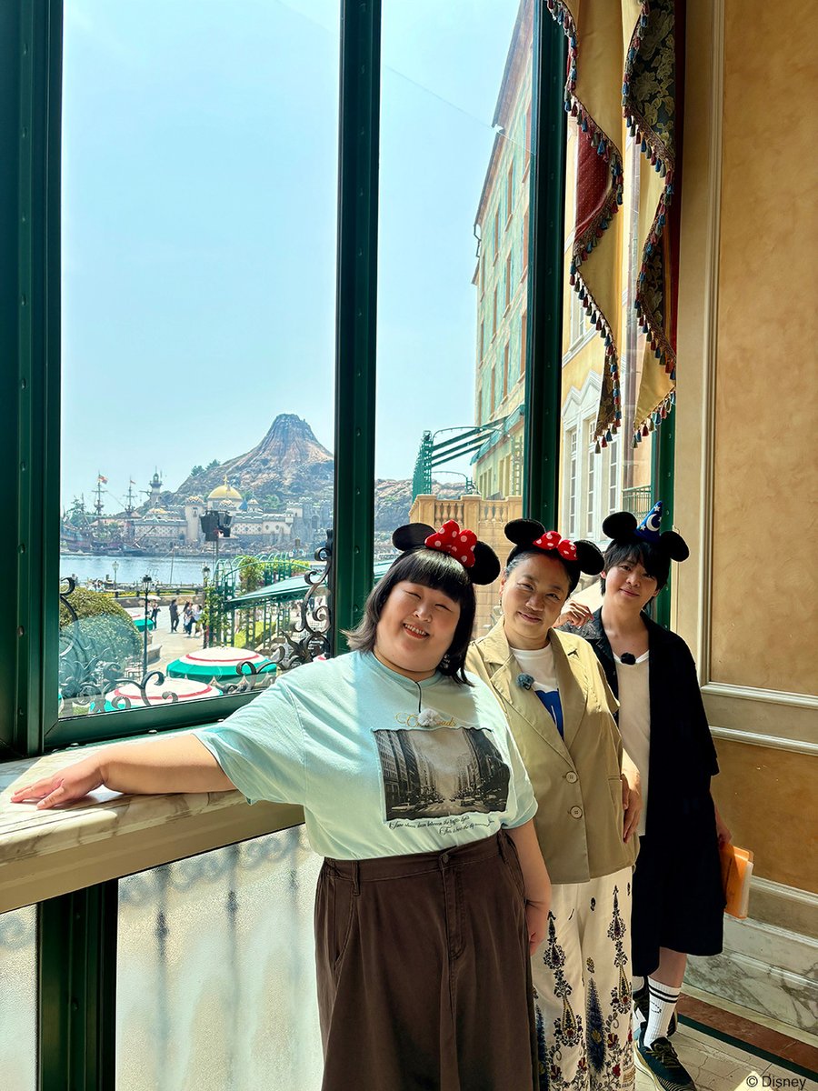 TDR_PR's tweet photo. 📺番組情報📺

9月1日(火)11:55～放送の「ヒルナンデス！」(日本テレビ系列)は、辻岡義堂アナウンサーがディズニーホテルの気になるギモンを聞き込み！
いとうあさこさん、有岡大貴さん、3時のヒロインかなでさんが調査します✨
どうぞお楽しみに🎶 https://t.co/lv30wCxegE