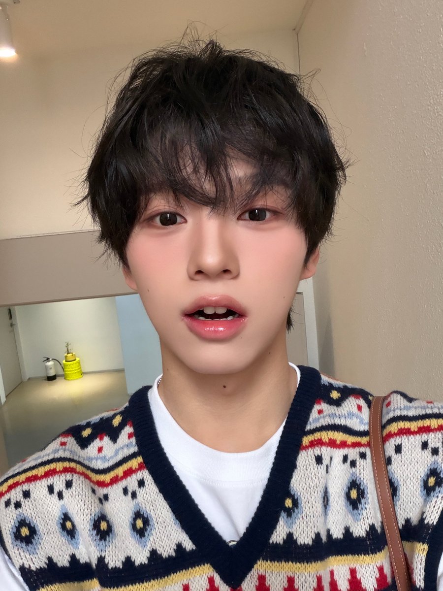 VAYONN_inkode's tweet photo. [#JINYU]

네가 나타나니까 세상이 갑자기 너무 사랑스러워졌어

#JINYU #진위
#VAYONN #베이온 https://t.co/CqkDnHjr4x