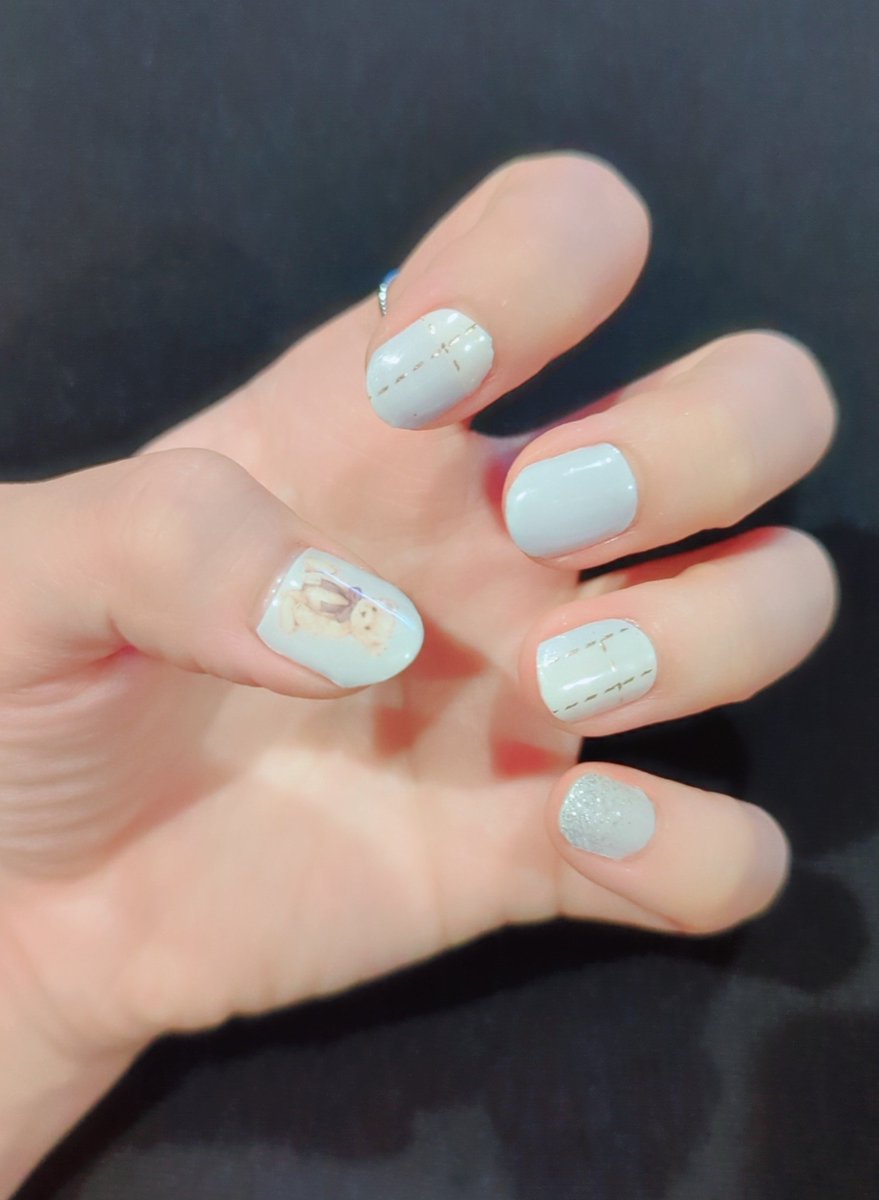 Rio_Kanda_124's tweet photo. クマネイルシール🧸
切るの上手くいかなくてガタついてる😹

これをするには訳がありまして、、
史上最高値のディナーを食してきました、、💦
ドレスコードがどうとか同行者が言うので髪の毛から爪先までバチバチに決めて行きました！

結論!!　そこまでしなくても大丈夫だった!!

うん、美味しい!!! https://t.co/SNoNZFSX9y
