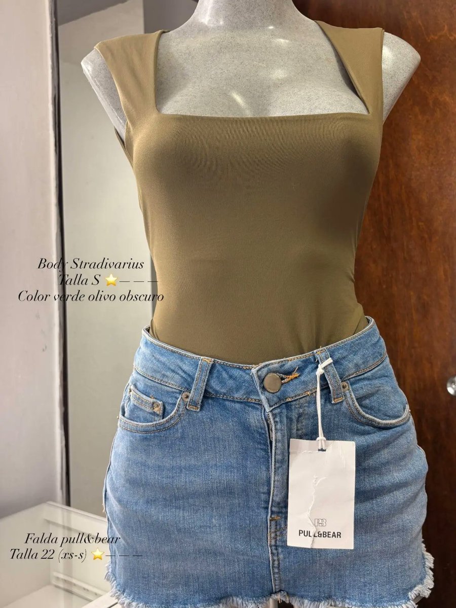 palaciosy03's tweet photo. Body Stradivarius talla S, súper bonito en verde olivo oscuro. Falda Pull&amp;Bear talla 22 (XXS-S), lindísima. Precio por DM. https://t.co/Xfvo3x9Vae