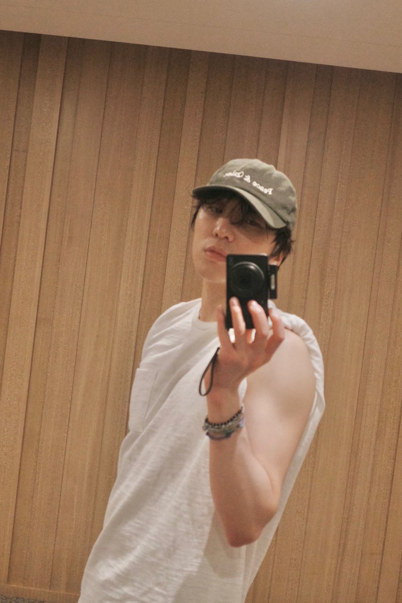 mysweetthief's tweet photo. 엥 ….
내 뿌뿌대공 팔뚝이 너무 두꺼워
이제 미세근육이 아닌 것 같애 https://t.co/qlFsMwrqPq