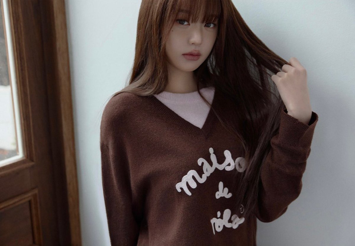 YoyoLilly's tweet photo. To talented and charming Wonyoung, happy birthday and splendid new chapter.

STAY LUCKY STAY VICKY
#ForeverWithWonyoung
#장원영_행복으로물든오늘 https://t.co/PiwyNnPaKJ