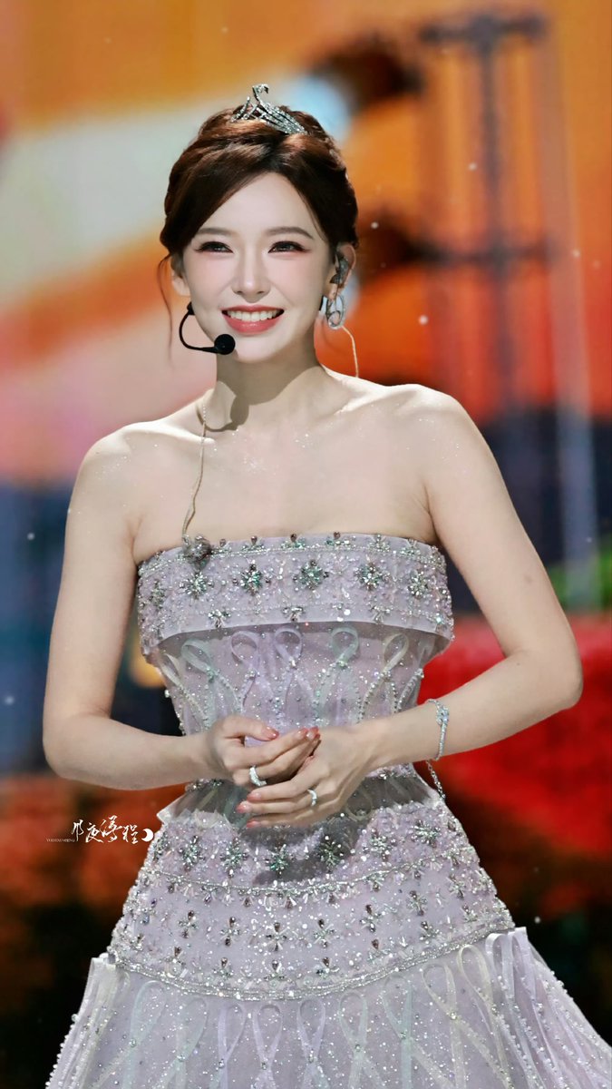 piaoliangmei2's tweet photo. ลงกลิตเตอร์ที่ตัวด้วย เป็นแก้วเป็นแสง https://t.co/5mNNMn1RYg
