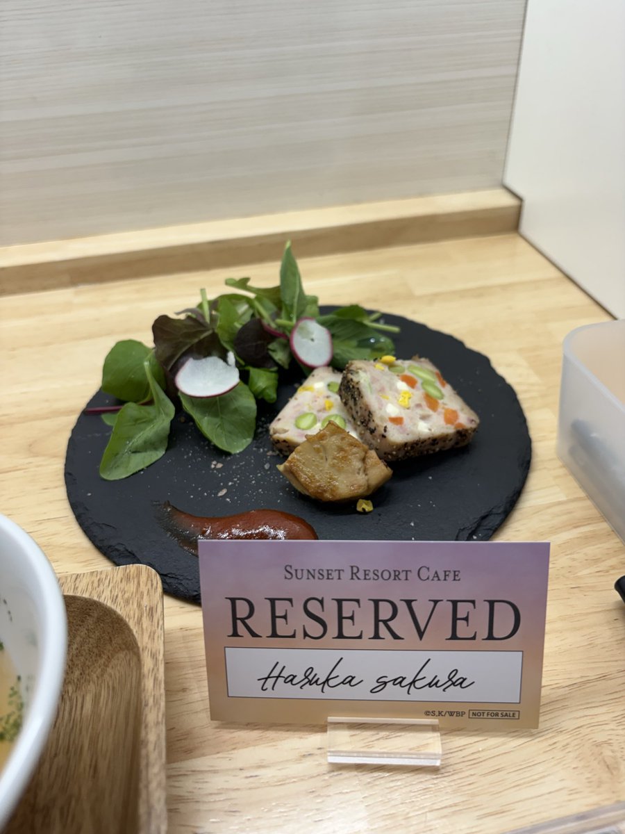 kuma_Strawberry's tweet photo. 久々のコラボカフェ✨

棪堂欲しいなー思ってたらまさかの自引き✨ビジュ最高な椿ちゃんも来て、蘇芳も交換頂き揃ったー✨

周りのファンの方も平和で楽しかったー✨ https://t.co/mfX6lZKv8w