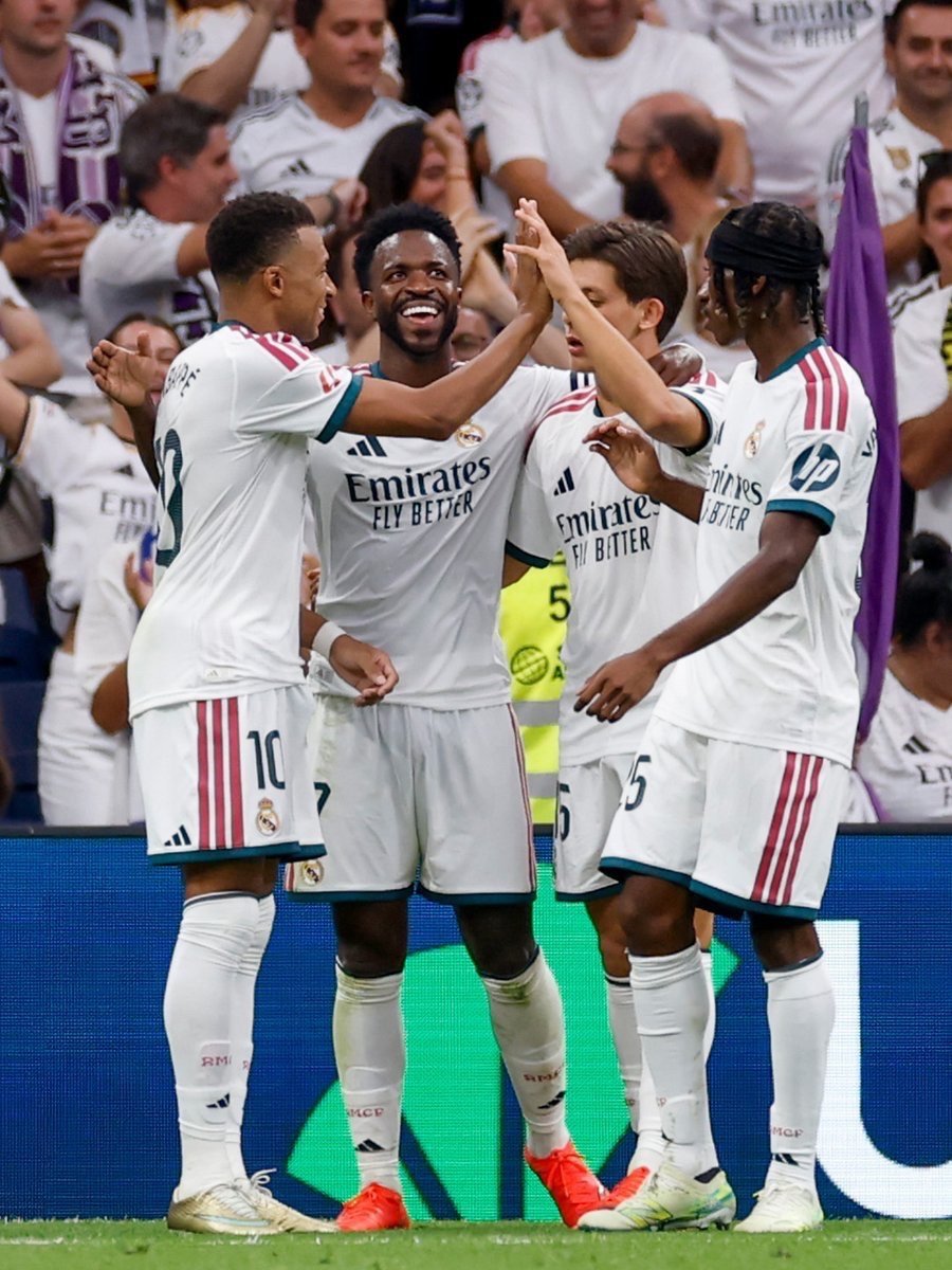 ChrisSays01's tweet photo. Jose Mourinho’s Real Madrid have started La Liga with a statement.

3 games. 3 wins. 10 goals scored. Just 2 conceded.

The football is flowing, the goals are coming, and the Special One is already making his mark.

Mourinho is back at the Bernabeu. 🧠🤍 https://t.co/pyBMrrN83A
