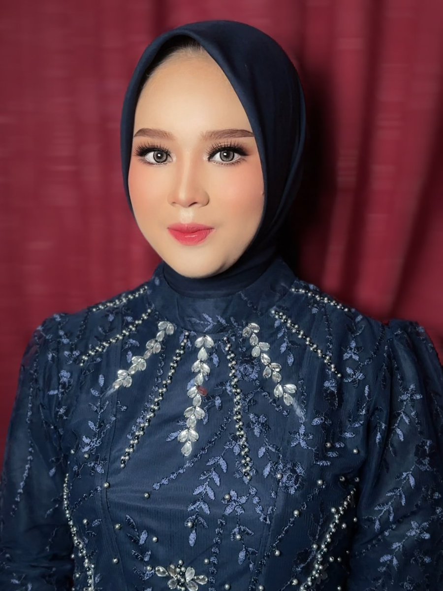 JennysRR's tweet photo. Engagements @ppennii. Makeup @ander_makeupartist. Dekor @lusiwo15. Fg rendi https://t.co/4qR9oOXXLM