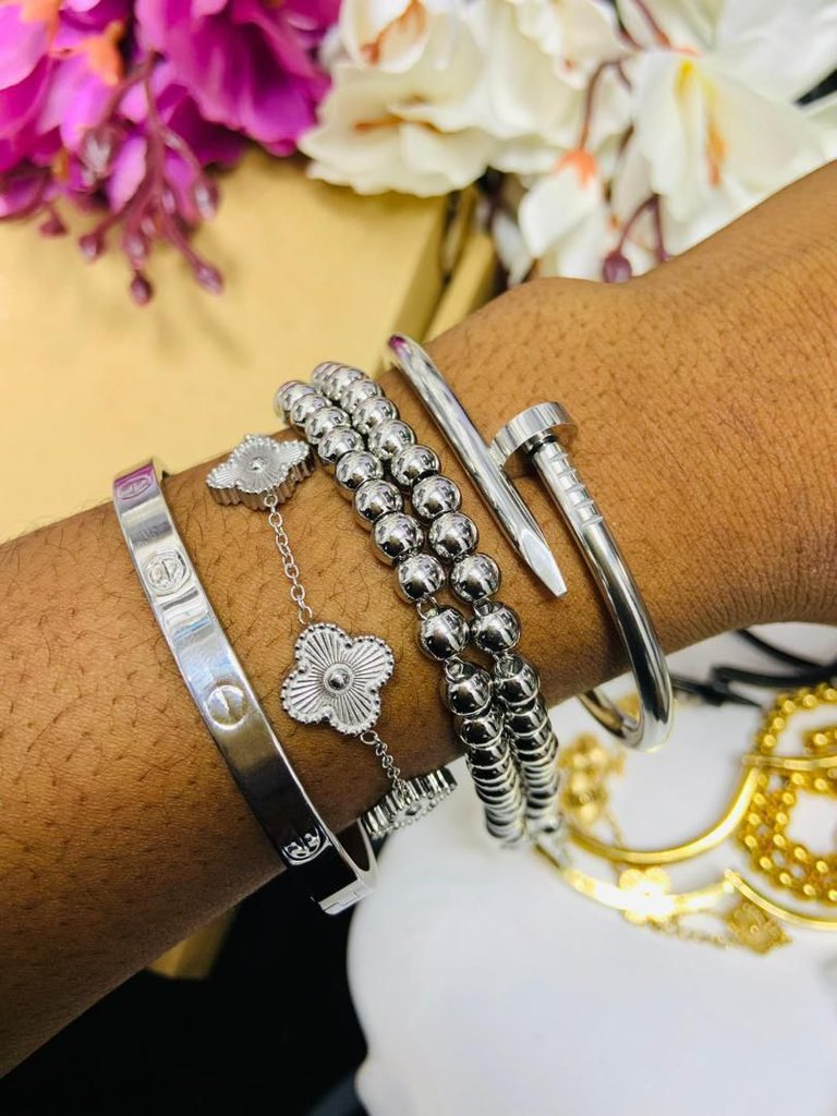 _wholezed's tweet photo. Complete wrikstaxk
15k for a whole set 

Kindly help repost 

Nationwide delivery 🚚 https://t.co/uidUSkHAwp