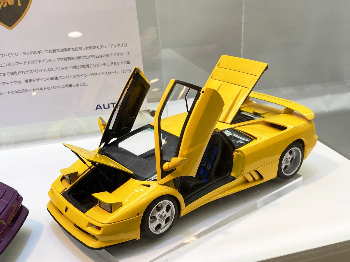 オートアート　ショーケース AUTOart models Japan on X: 