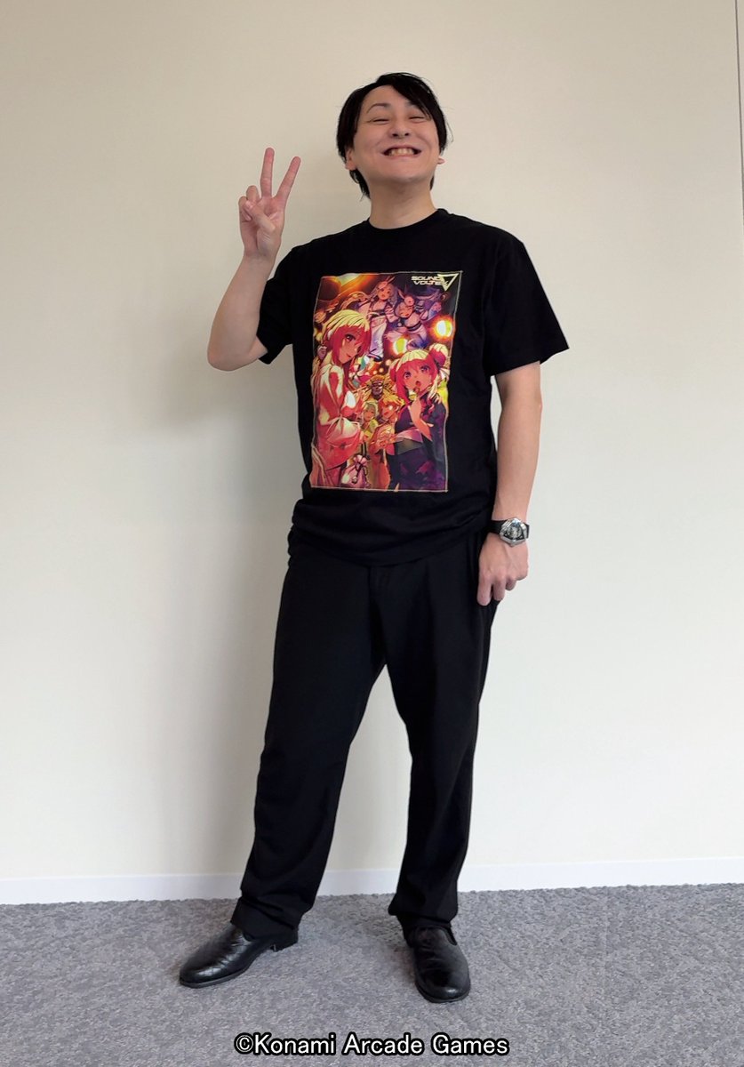 BEMANI_FanSite's tweet photo. BEMANI Fan Site担当です₍ᐢ. ̫.ᐢ₎🎵

今回は9月2日より開始予定の「BEMANI DAISUKI キャンペーン2026」にて交換可能なオリジナルTシャツのご紹介です！👚🎵

まずはPHQUASEさんに着用いただきました！とっても似合っていてステキです🥺 ✨
詳細はサイトをご確認ください👀
https://t.co/AqvBM7jcyO https://t.co/sFscBFVg77