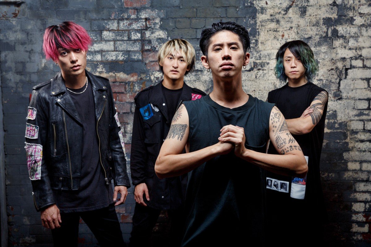 rocqnow's tweet photo. ONE OK ROCK
歌詞に出てくる造語

ウソ書き人、未開拓地領域、完全感覚Dreamer的空想、不安定天秤シーソー、愚痴吐き再生、第三次私事大戦、刹那の艶麗、空前絶後最強贅沢病、自発音、セカンドバースデー、下剋上劇

ほかありますかね？ https://t.co/CgfrR7sXRv