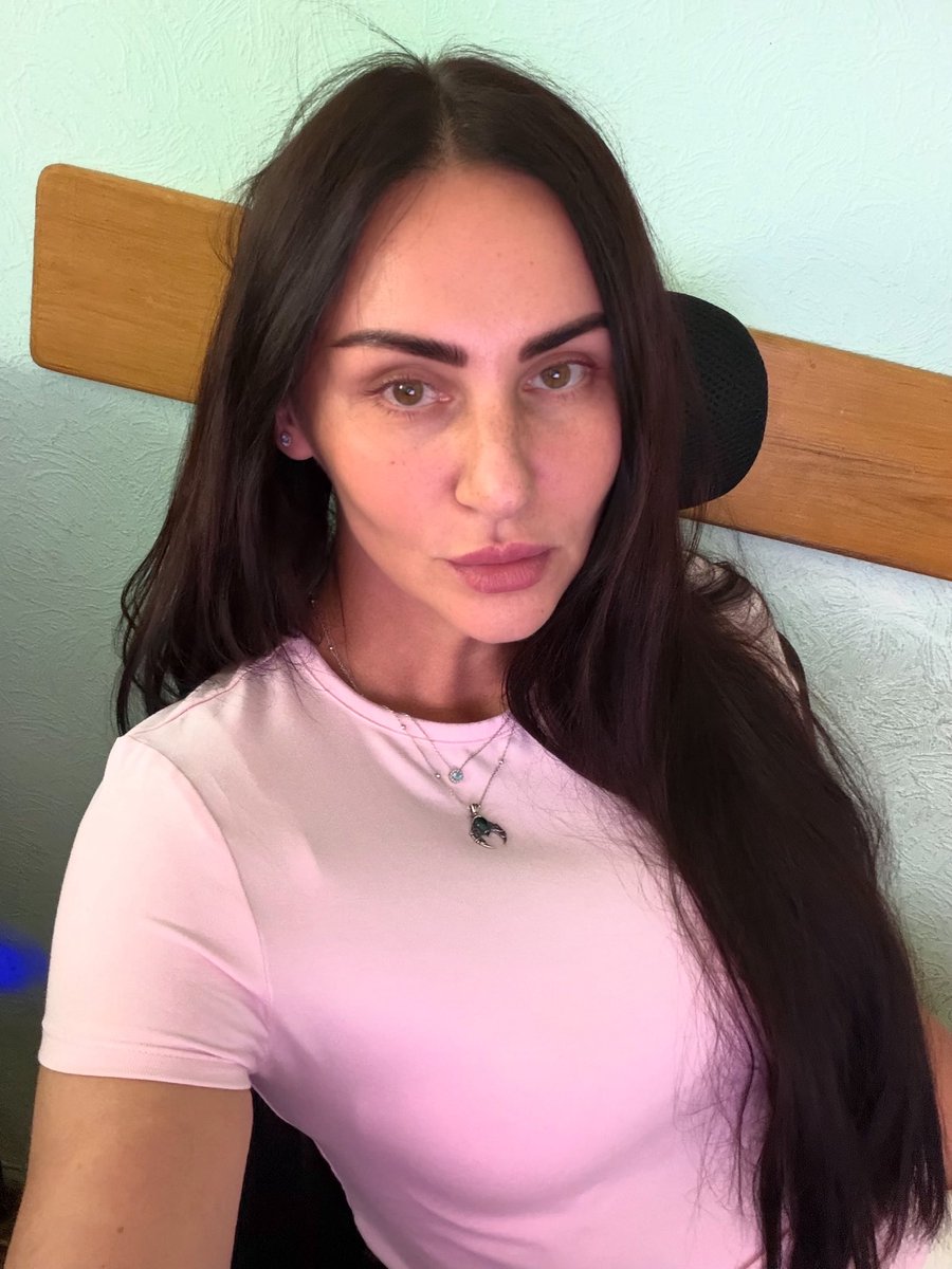 mistressofacat's tweet photo. Маша, соберись!!!
От тебя еще не всех перекосоебило https://t.co/S5QykK6QWQ
