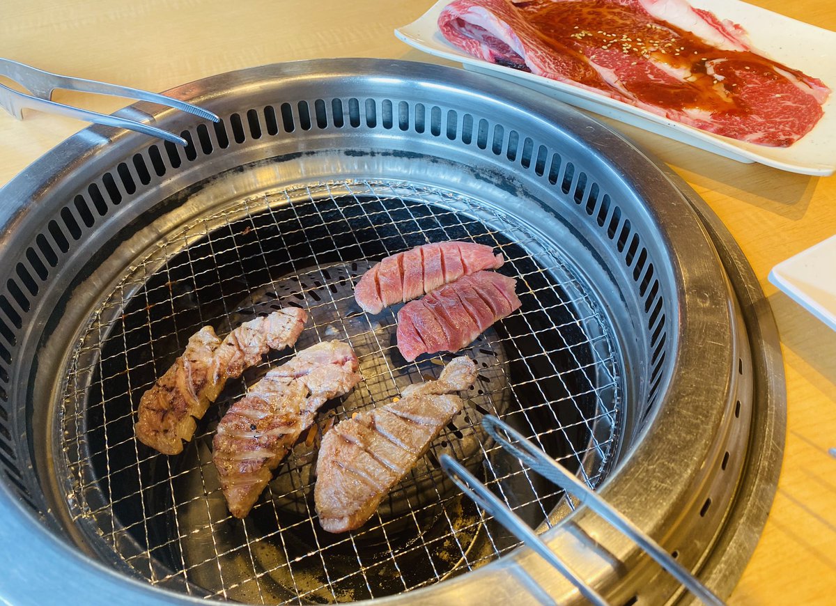 avaringochan's tweet photo. おいたんの肉 https://t.co/qBDUymYoqJ