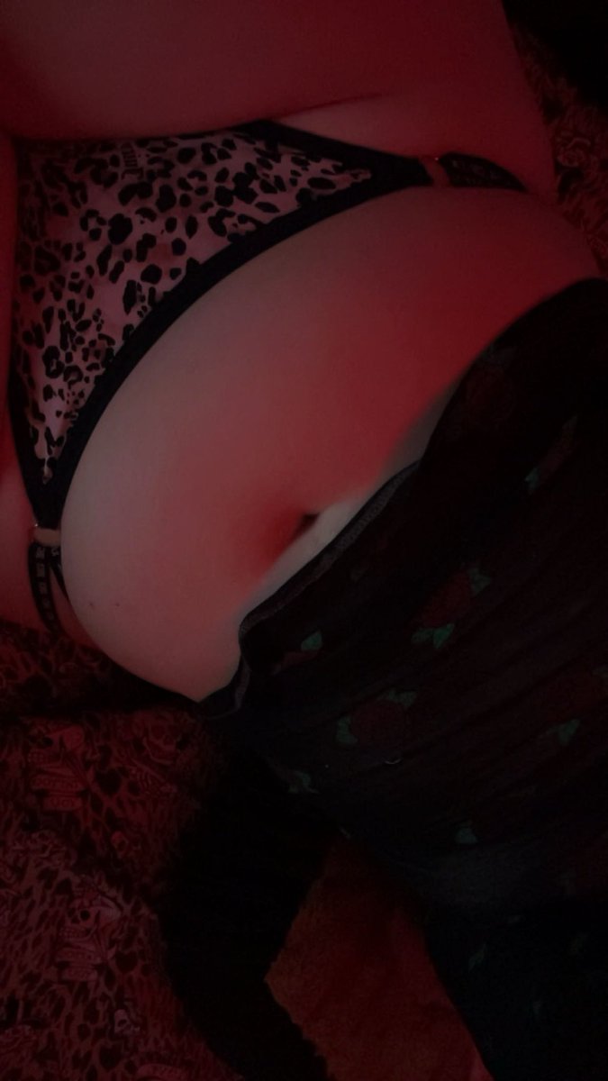 LittleMouse3333's tweet photo. Little Mouse wants to play!! HMU for custom and menu;)#nsfwtwt #submissive https://t.co/zBY3C9oMYe