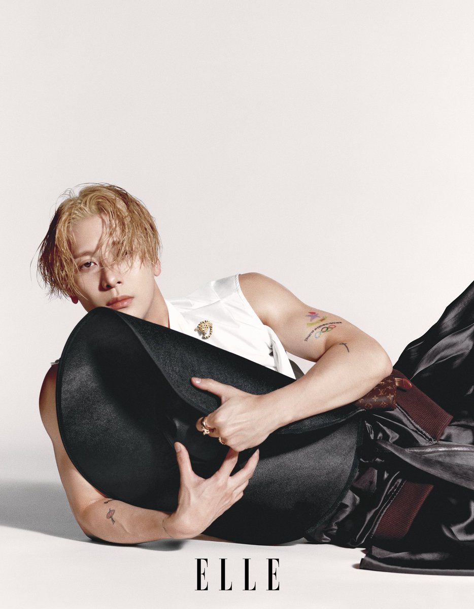 JacksonWang852's tweet photo. ELLE CN 2026 September Issue Cover
.
#JacksonWangXELLE
#JACKSONWANG
#王嘉爾
#잭슨

Which? https://t.co/gasKXfK8I7