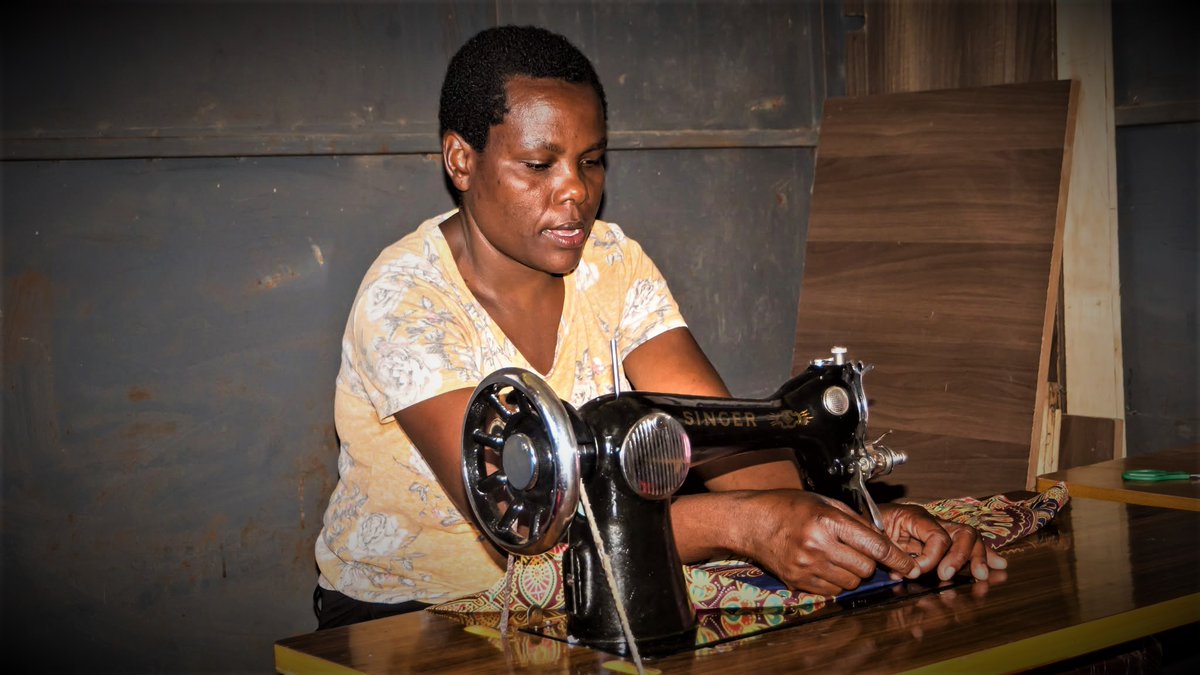 ComeInitiative's tweet photo. Come Initiative through the JIAJIRI  program , is empowering  Women with practical skills such tailoring and entrepreneurship  opportunities to build sustainable livelihoods  and strengthen their economic independence .
@ComeInitiative @followers @dw_akademie @WorldVisionKE https://t.co/XKhzViiHop