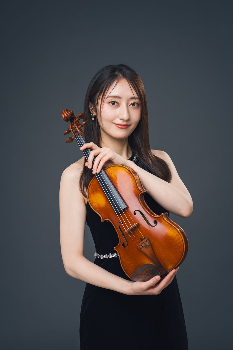 KyushuSymphony's tweet photo. 本日付で、ヴァイオリン奏者 井上 あゆみ(いのうえ あゆみ)が入団しました✨

「ご来場いただいた皆様に、オーケストラの魅力や生演奏ならではの感動をお届けできるよう、日々精進して参ります。皆様と会場でお会いできることを楽しみにしております。」
#九響 #ヴァイオリン https://t.co/L8qf70uLBn