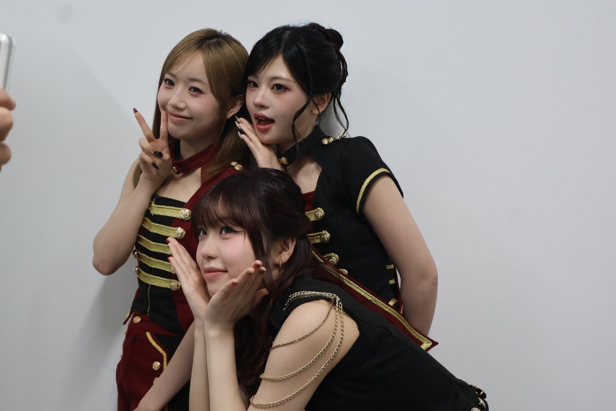 official__ME_I_'s tweet photo. https://t.co/u47neYVVIW