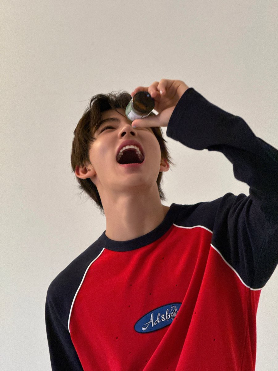 zhaoyufancokr's tweet photo. [260831] #SEONGHYEON #성현 Instagram Update https://t.co/ftr8rQ9gpd