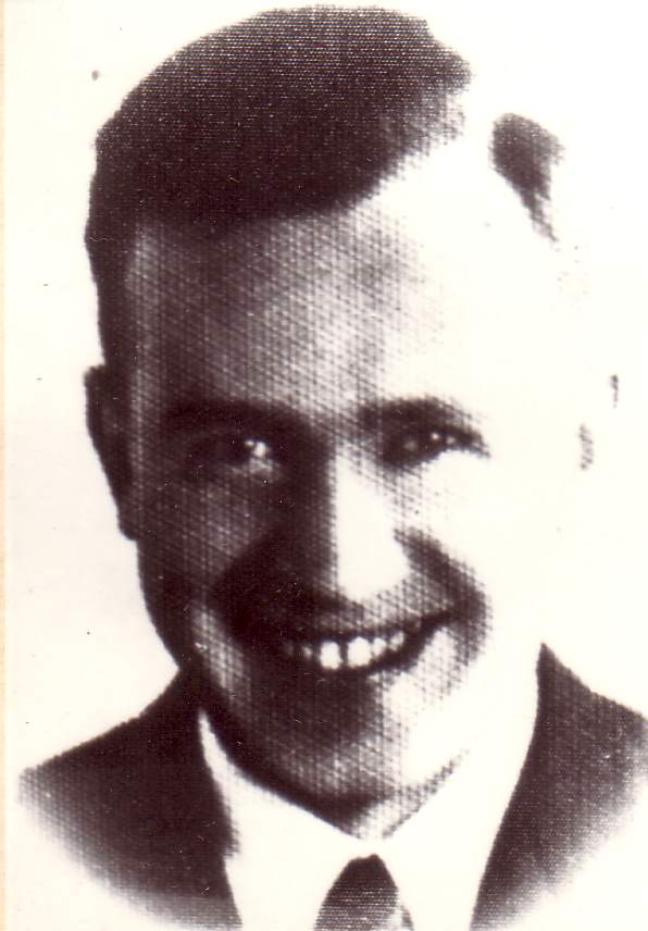 MajdanekMuseum's tweet photo. 03.09.1943|Polish man Konrad Kozera, prisoner no. 197 died at #Majdanek. Around a month earlier his wife Alicja had also perished. In January 1943, 11 members of the Kozera family were deported to KL Lublin from the Gestapo prison in Radom. Most of them did not survive the war. https://t.co/NaEIUd8K9S
