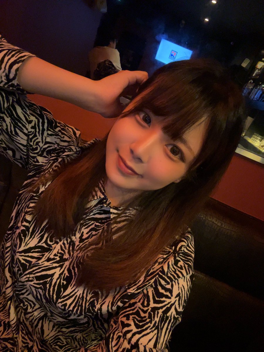 LOTUS_shibuya's tweet photo. 本日みさきち出勤ナイト！

月曜以外もよくお店にいるみさきち。
そのほとんどがただの客。
基本月曜しか給料が出ていないというのは
ここだけの話。 https://t.co/UjjBZwtpGW
