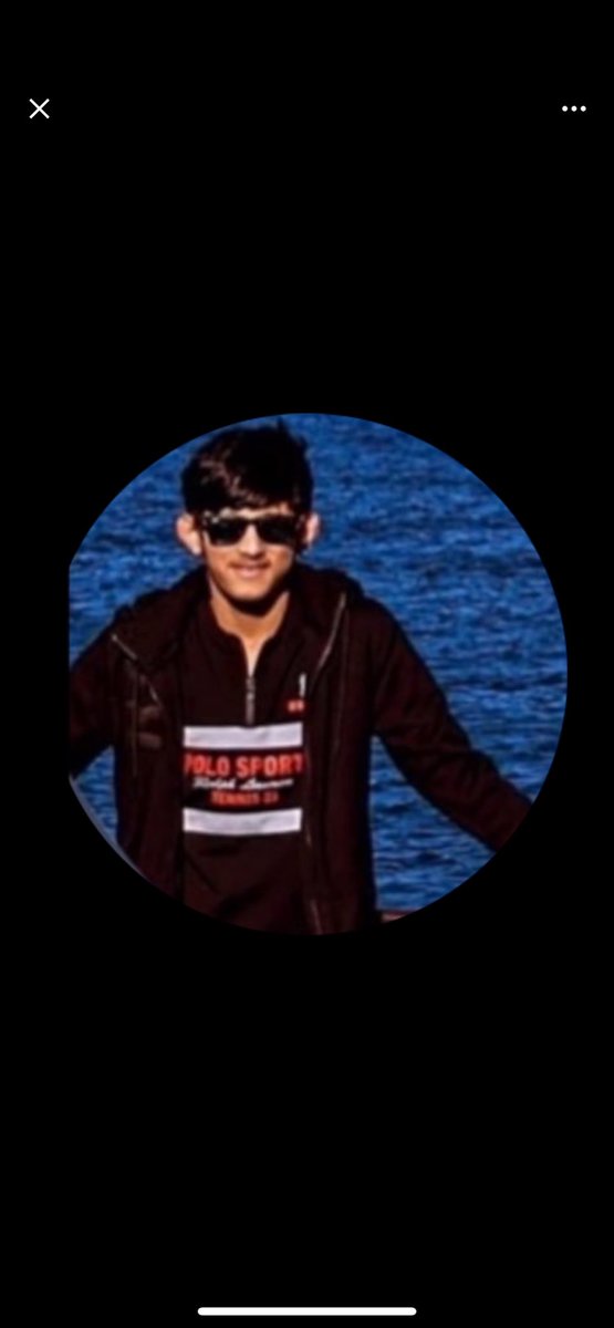 cumbustc41i's tweet photo. @Zoxfy__ @CLOWSY_ that’s his face zoxfy, He goes to my school https://t.co/orgx5hFLrK